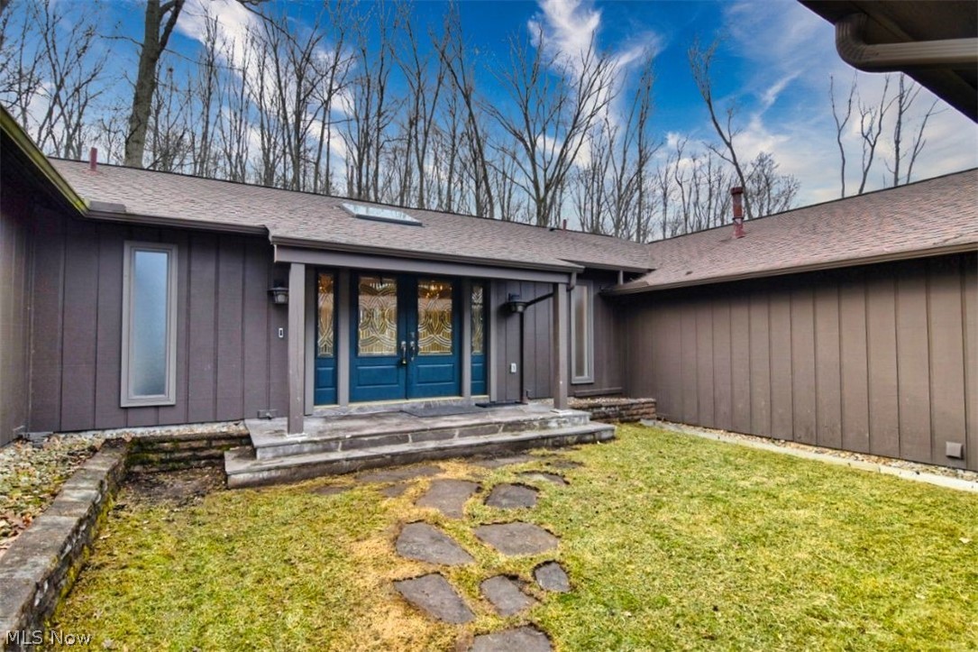 12894 Falling Water Road Strongsville OH 44136