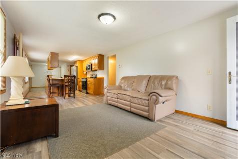 4548 3rd Street NW Canton OH 44708