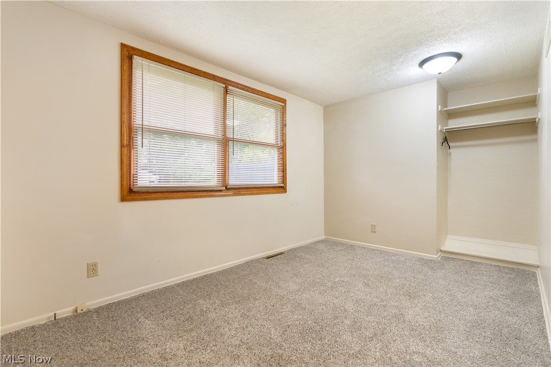 4548 3rd Street NW Canton OH 44708