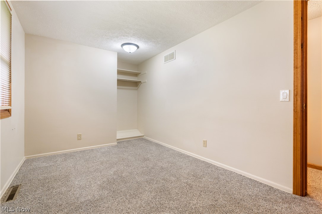 4548 3rd Street NW Canton OH 44708