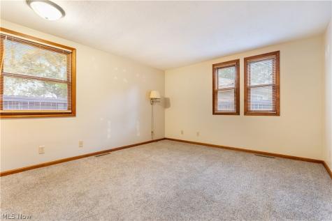 4548 3rd Street NW Canton OH 44708