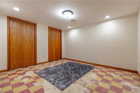 4548 3rd Street NW Canton OH 44708