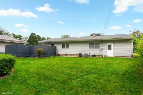 4548 3rd Street NW Canton OH 44708