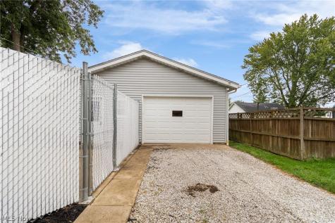 664 W Oregon Avenue Sebring OH 44672