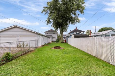 664 W Oregon Avenue Sebring OH 44672
