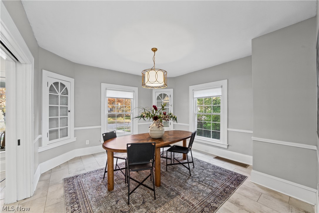 2826 Coleridge Road Cleveland Heights OH 44118