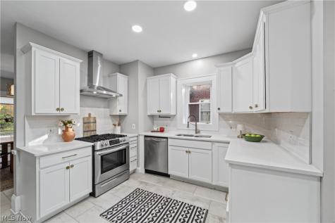 2826 Coleridge Road Cleveland Heights OH 44118