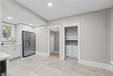 2826 Coleridge Road Cleveland Heights OH 44118