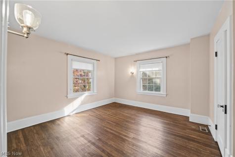 2826 Coleridge Road Cleveland Heights OH 44118