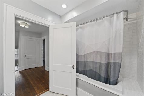 2826 Coleridge Road Cleveland Heights OH 44118