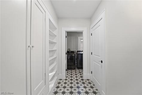 2826 Coleridge Road Cleveland Heights OH 44118