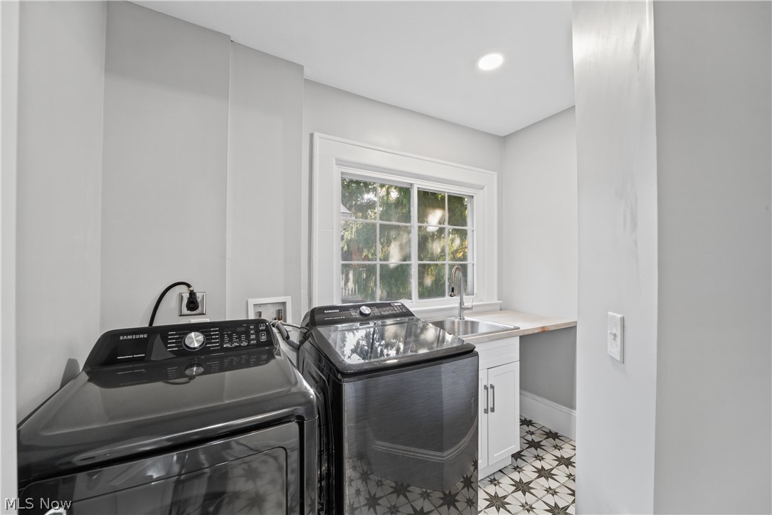 2826 Coleridge Road Cleveland Heights OH 44118