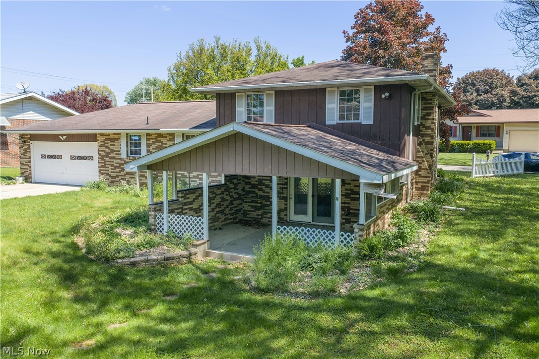 1424 Oak Street Dover OH 44622