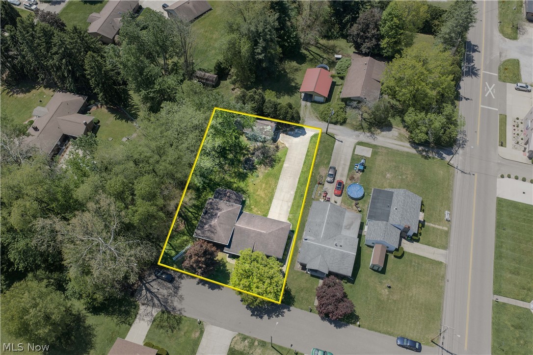 1424 Oak Street Dover OH 44622