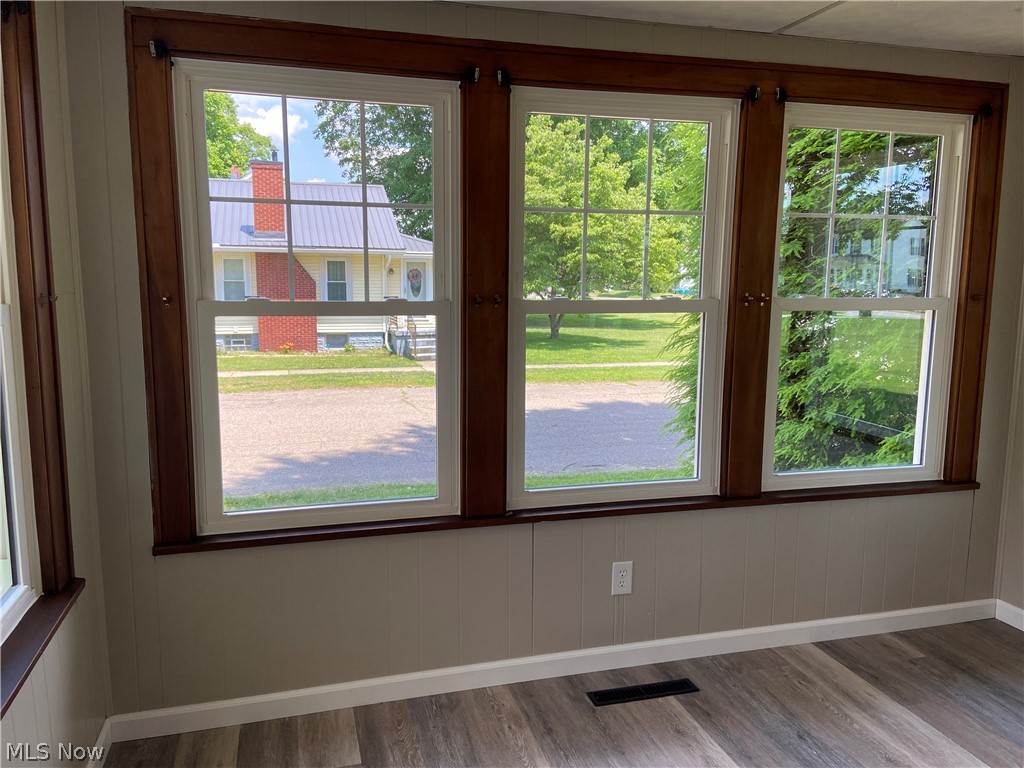 102 Downs Avenue Newcomerstown OH 43832