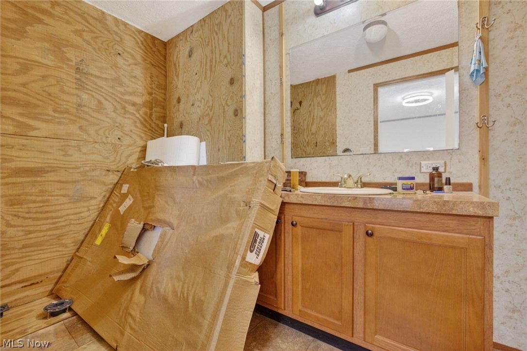 3359 Orion Street NW North Canton OH 44720