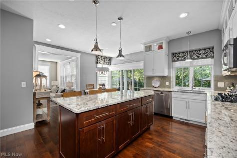 35263 Emory Drive Avon OH 44011