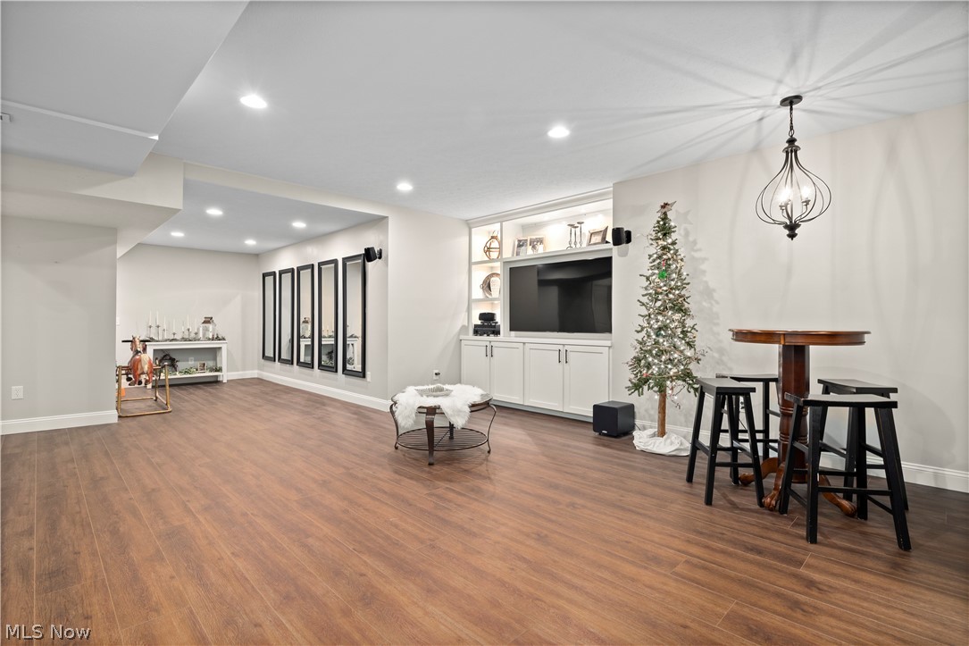 35263 Emory Drive Avon OH 44011