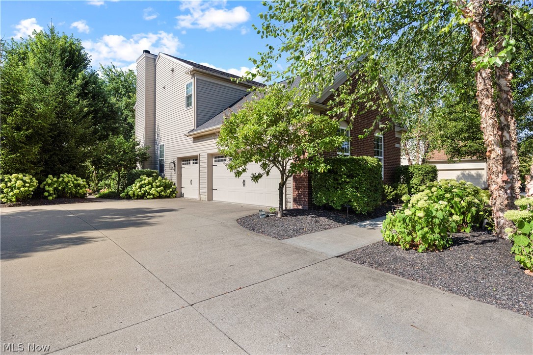 35263 Emory Drive Avon OH 44011