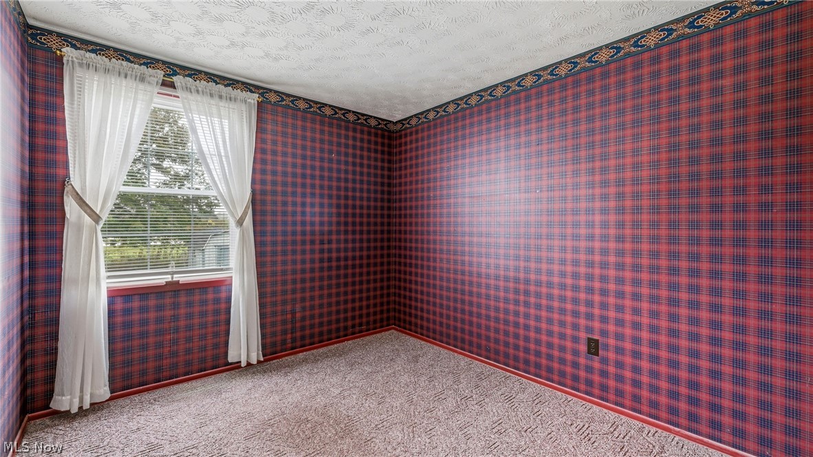 319 Stewart Avenue NW Warren OH 44483