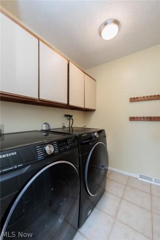 32263 Plumbrook Court Avon Lake OH 44012