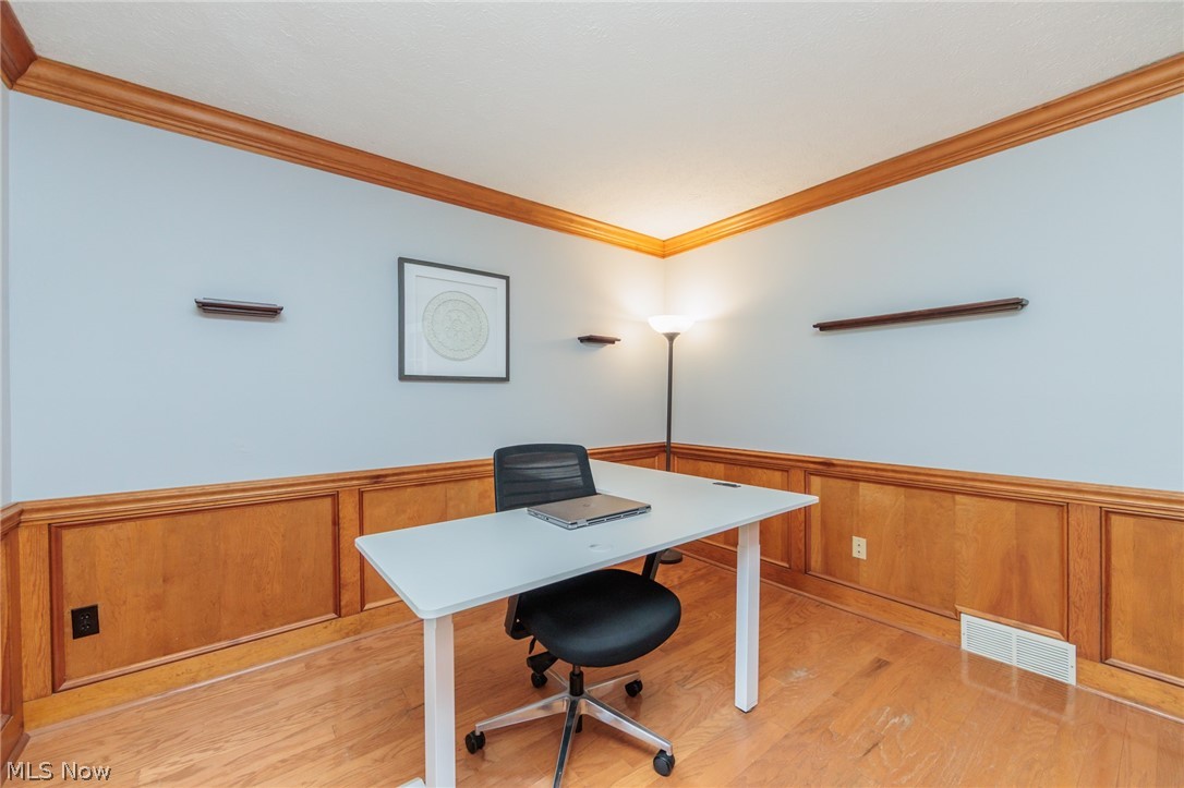 32263 Plumbrook Court Avon Lake OH 44012