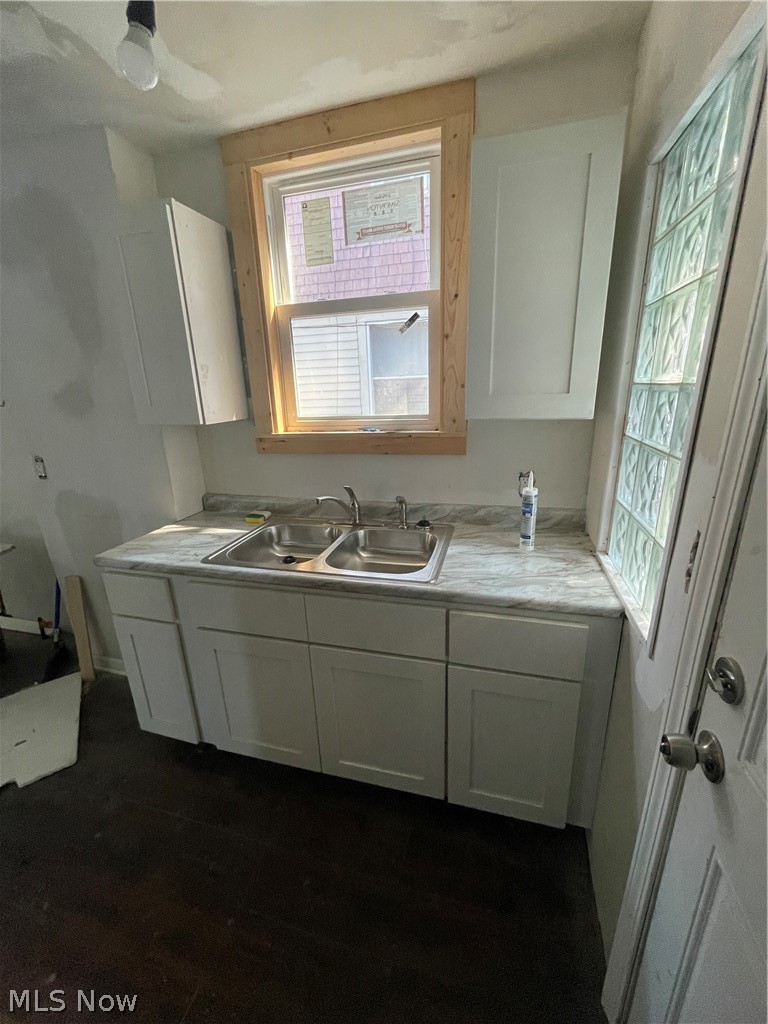 16624 Endora Road Cleveland OH 44112