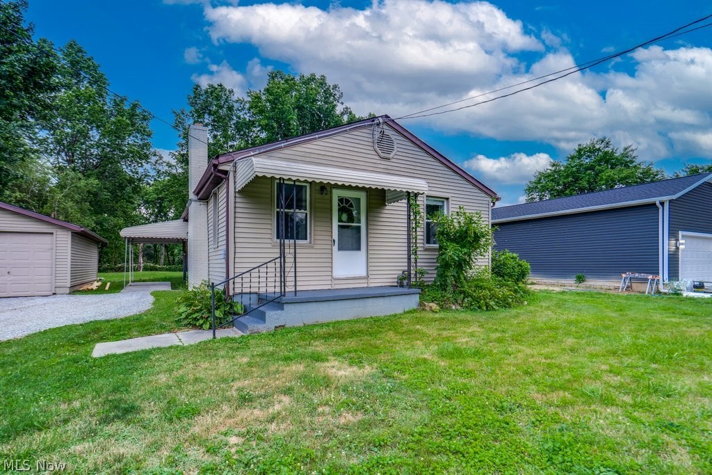 2862 Denaple Avenue Akron OH 44312