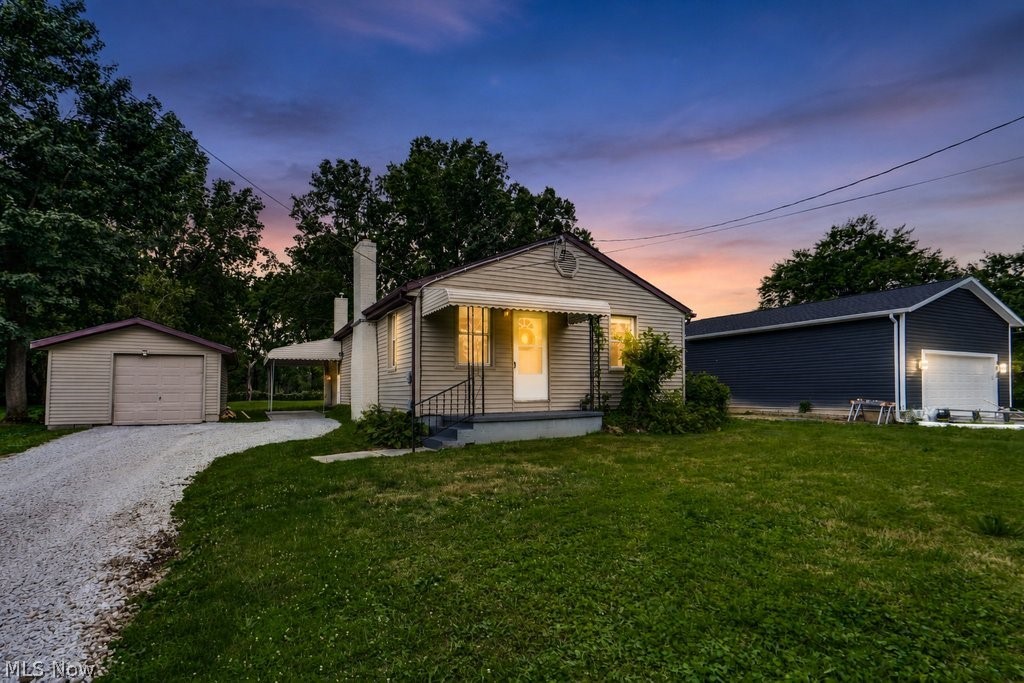 2862 Denaple Avenue Akron OH 44312