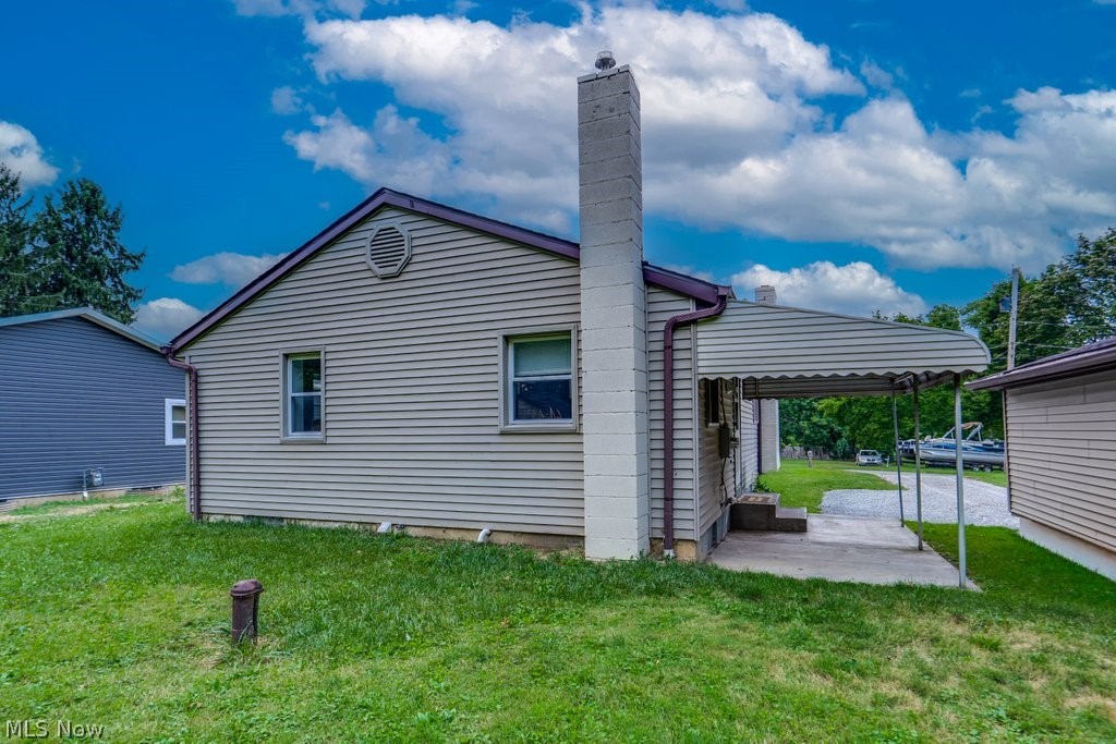 2862 Denaple Avenue Akron OH 44312