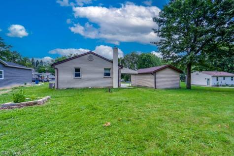 2862 Denaple Avenue Akron OH 44312