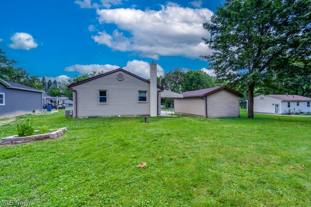 2862 Denaple Avenue Akron OH 44312
