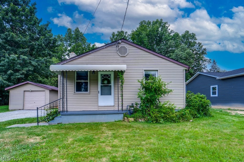 2862 Denaple Avenue Akron OH 44312