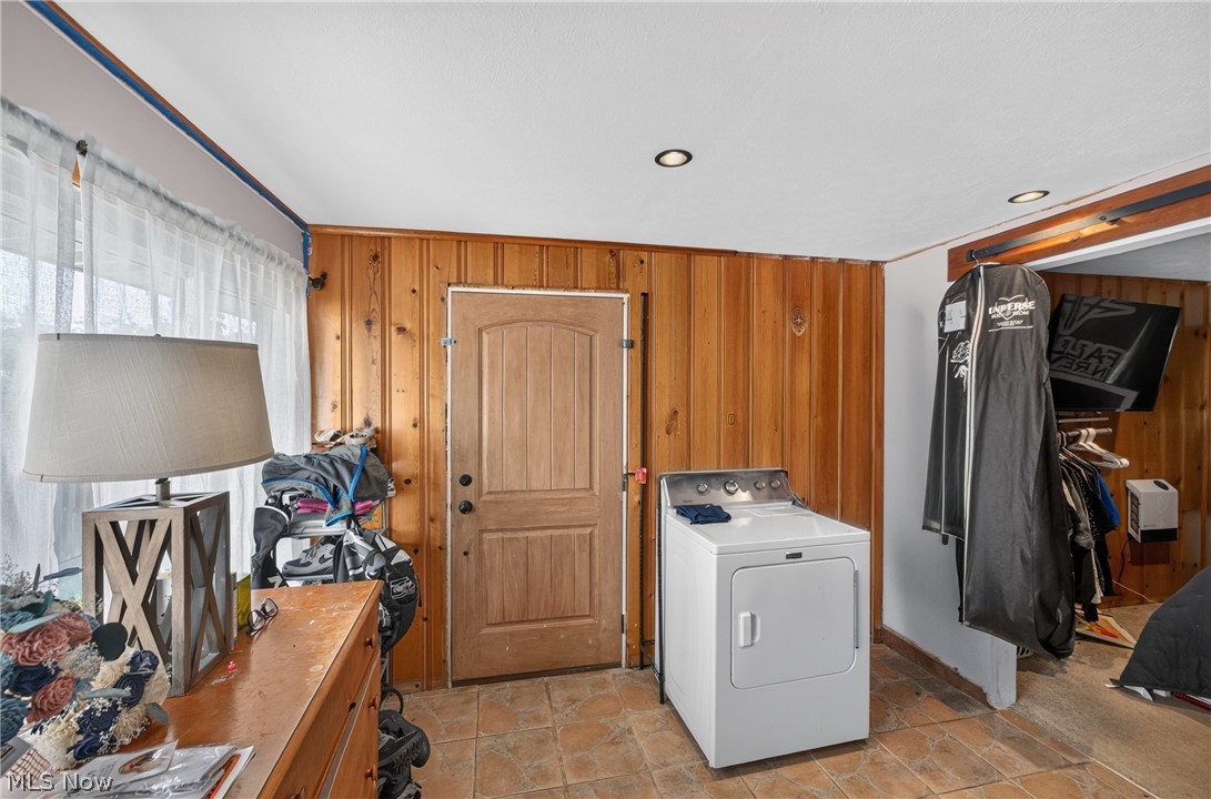 1235 Eastport Avenue Uhrichsville OH 44683
