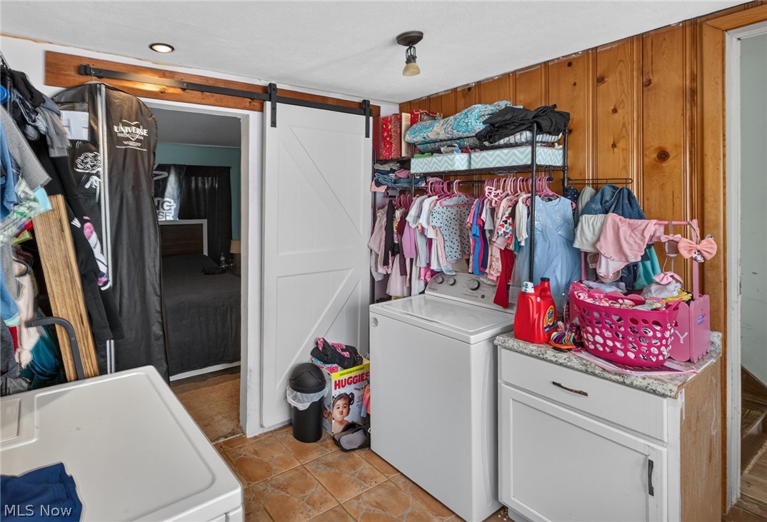1235 Eastport Avenue Uhrichsville OH 44683