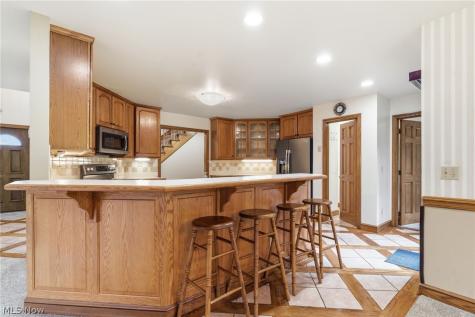 1012 Cloverdale Circle NE Massillon OH 44646