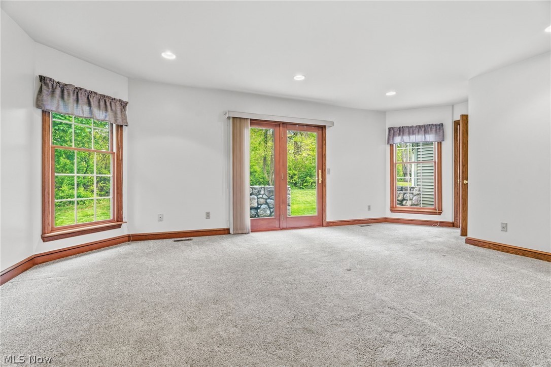 1012 Cloverdale Circle NE Massillon OH 44646