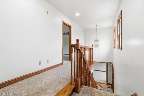 1012 Cloverdale Circle NE Massillon OH 44646