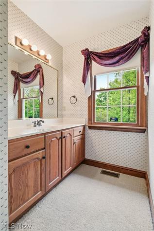 1012 Cloverdale Circle NE Massillon OH 44646