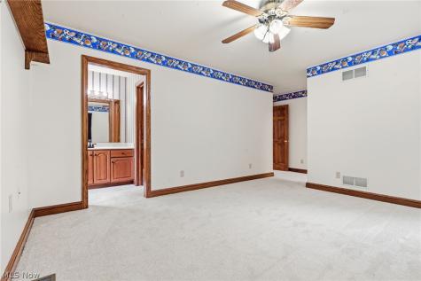 1012 Cloverdale Circle NE Massillon OH 44646