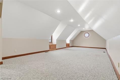 1012 Cloverdale Circle NE Massillon OH 44646