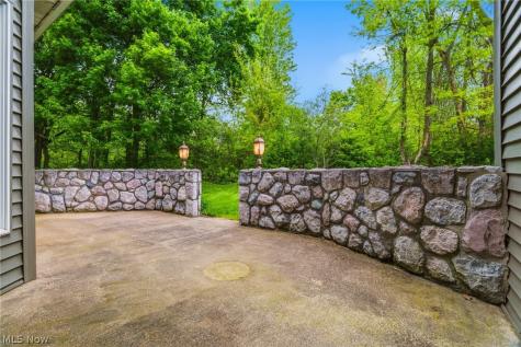 1012 Cloverdale Circle NE Massillon OH 44646