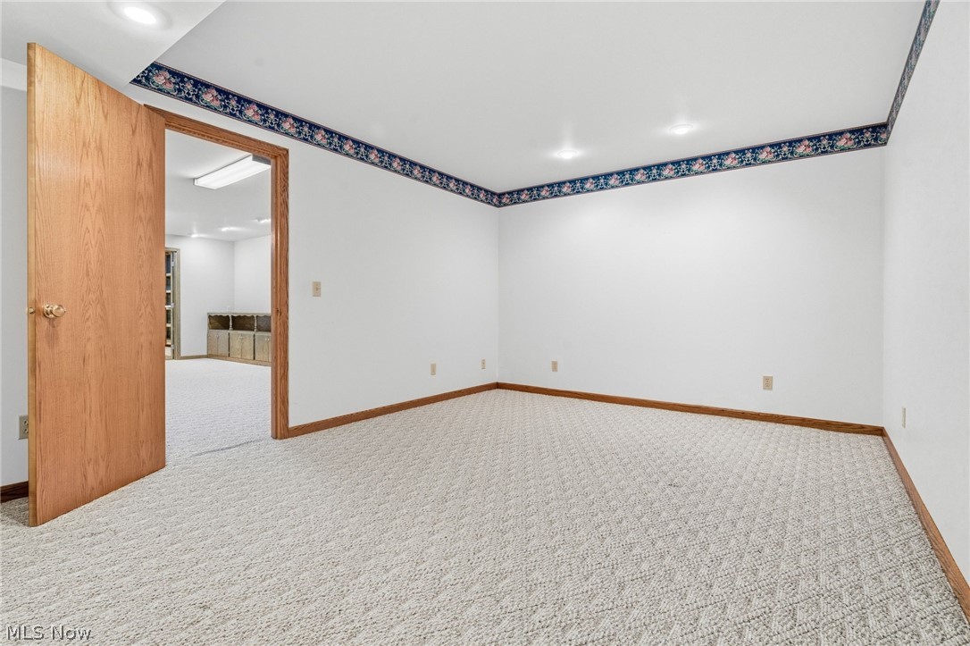 1012 Cloverdale Circle NE Massillon OH 44646
