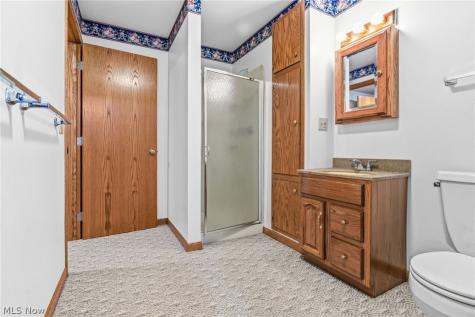 1012 Cloverdale Circle NE Massillon OH 44646