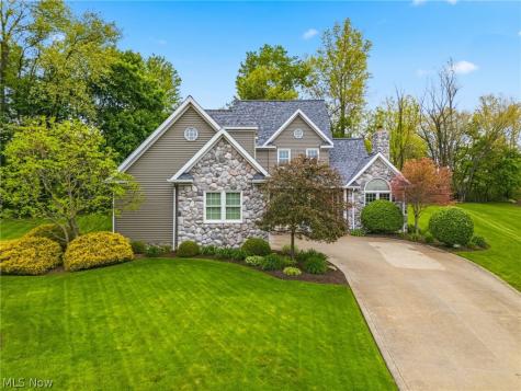 1012 Cloverdale Circle NE Massillon OH 44646