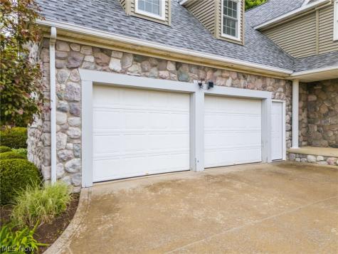 1012 Cloverdale Circle NE Massillon OH 44646