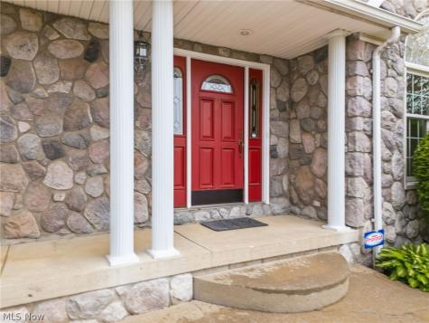 1012 Cloverdale Circle NE Massillon OH 44646