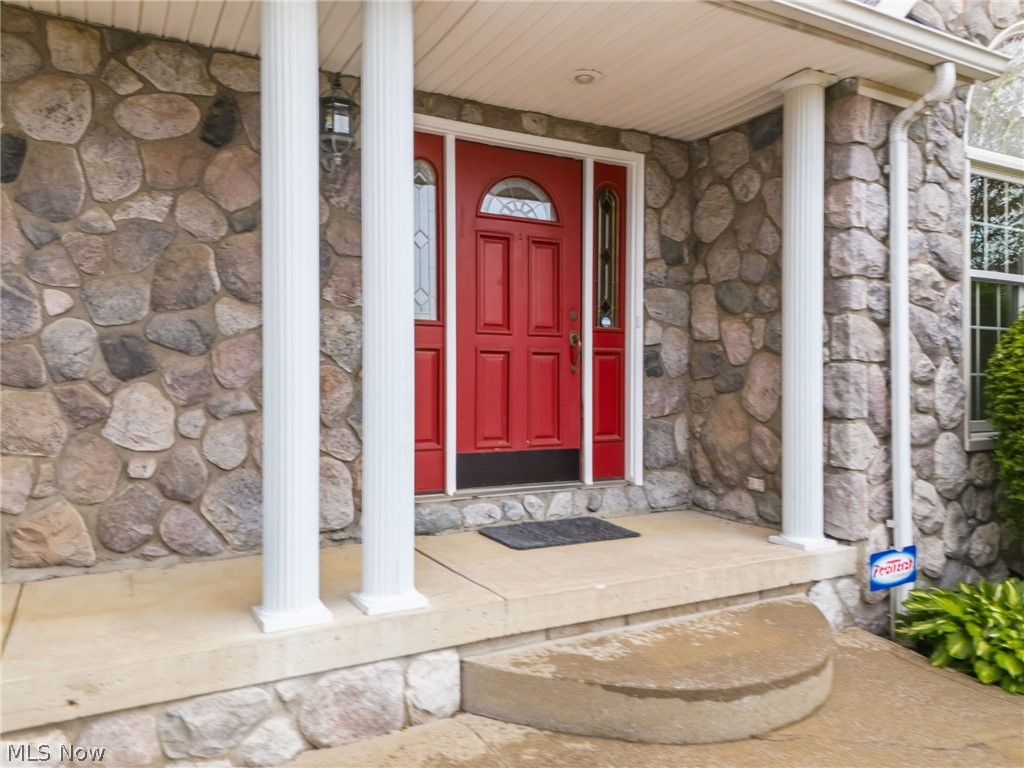 1012 Cloverdale Circle NE Massillon OH 44646
