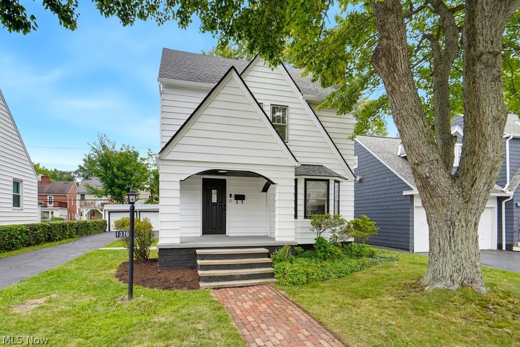 1376 Avondale Road South Euclid OH 44121