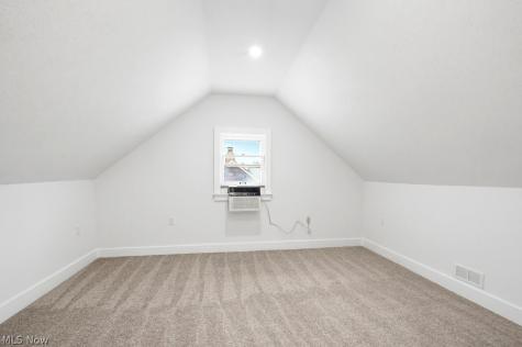 1376 Avondale Road South Euclid OH 44121